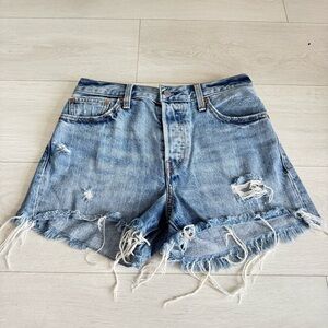 Levi’s Wedgie Short Button Fly Denim Distressed Jean Shorts High Waisted Size 28